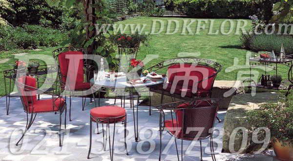 灰白鋪裝_戶外花園地面鋪塑膠地磚樣板圖片,帝肯(DDK)_8100_T550（室外花園地面材料）效果圖，戶外地磚,戶外地板,戶外花園地磚,pvc戶外地板,塑料戶外地板,幼兒園戶外地墊,幼兒園戶外地板,戶外地墊,戶外地毯,戶外地膠,戶外塑料地板,戶外塑膠地毯,戶外花園地板,戶外草坪地墊,戶外防滑墊,花園戶外地板,陽(yáng)臺(tái)戶外地板,入戶花園地板,入戶花園地面,室外花園地磚,花園地板磚,露臺(tái)花園裝修,室外地板膠,室外地磚,室外地膠,室外塑料地板,室外塑膠地板,室外鏤空拼裝地板,室外防水地板,室外防滑地墊,室外生態(tài)地板,室外環(huán)保地板,室外防腐地板,室外陽(yáng)臺(tái)地板,室外陽(yáng)臺(tái)磚,室外露臺(tái)地磚,室外露臺(tái)裝修,幼兒園室外地膠