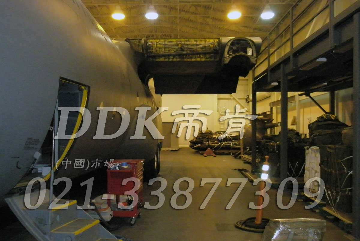 灰色_飛機檢修庫地面專用地板鋪設