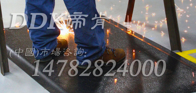 【防火防滑地膠】耐油防滑、耐磨耐燙的防火pvc地毯提供定制生產(chǎn)